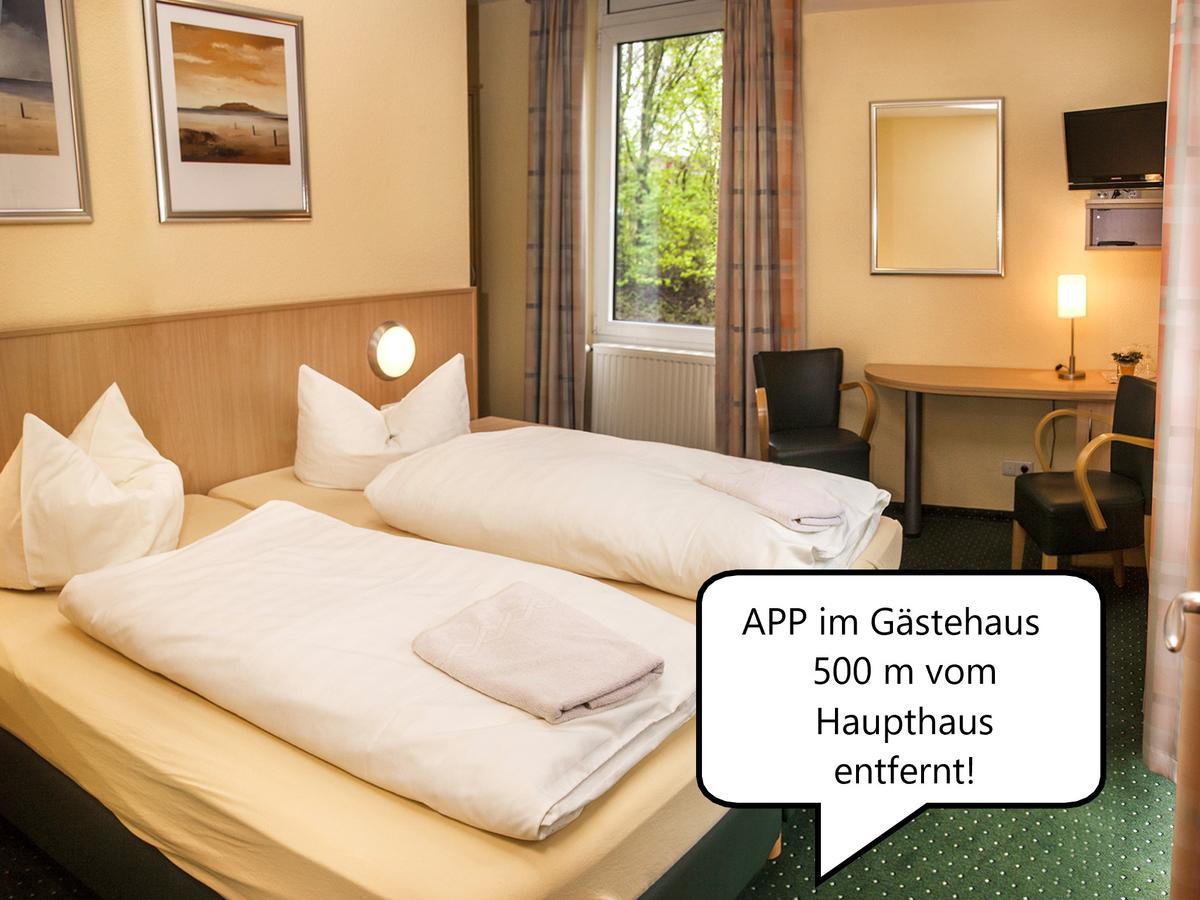 Gasthof Scharfe Kurve Hotel Lutzow Ngoại thất bức ảnh
